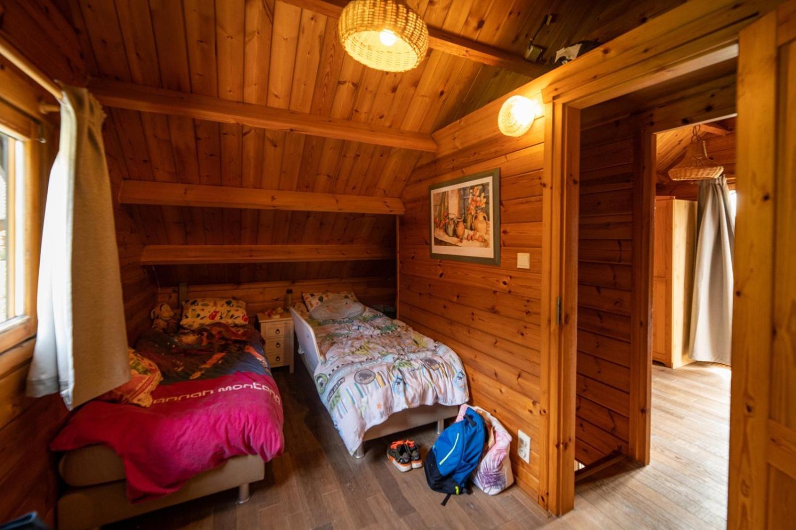 Hotel Ardenparks Petite Suisse Dochamps Esterno foto