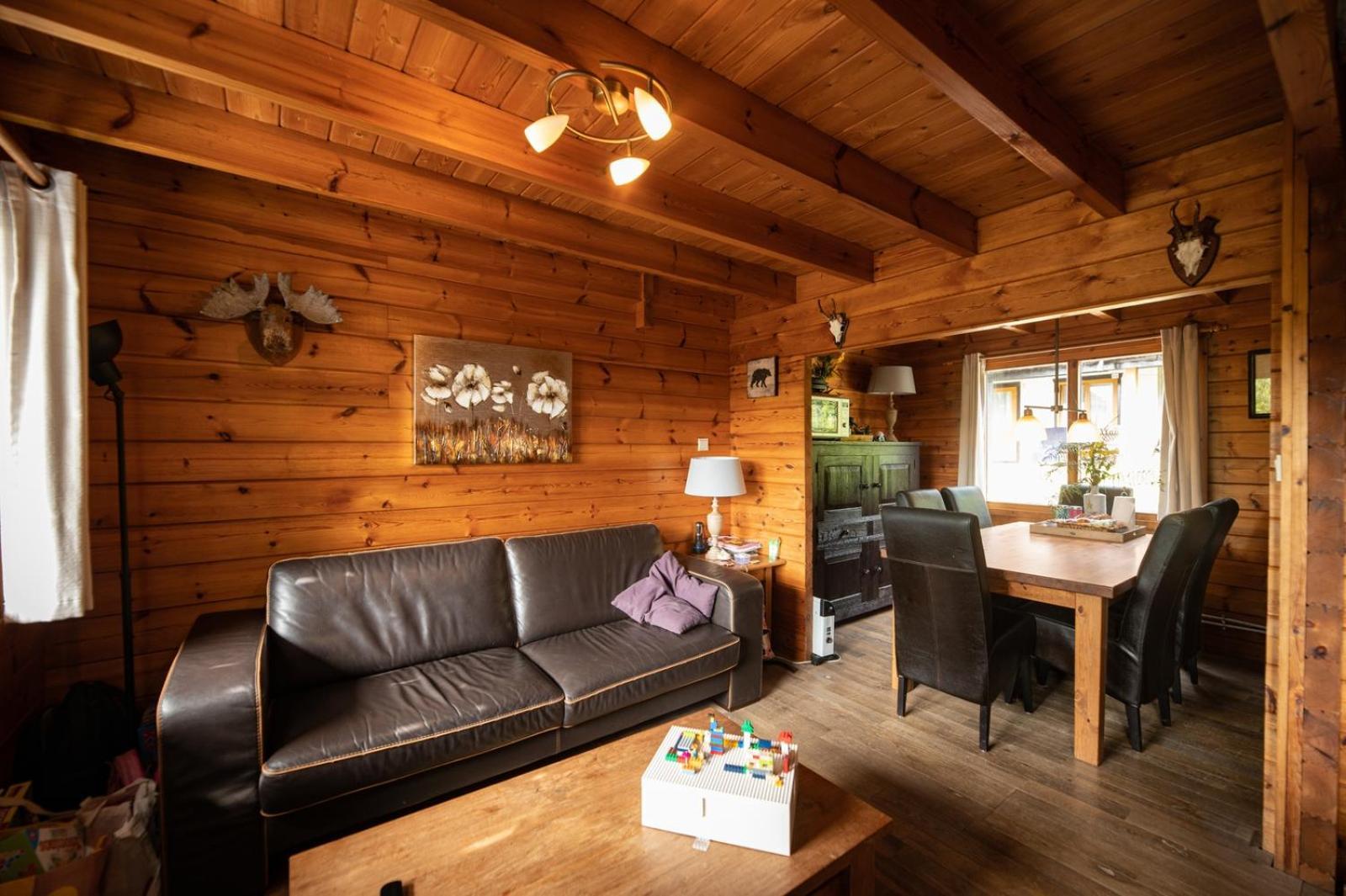 Hotel Ardenparks Petite Suisse Dochamps Esterno foto