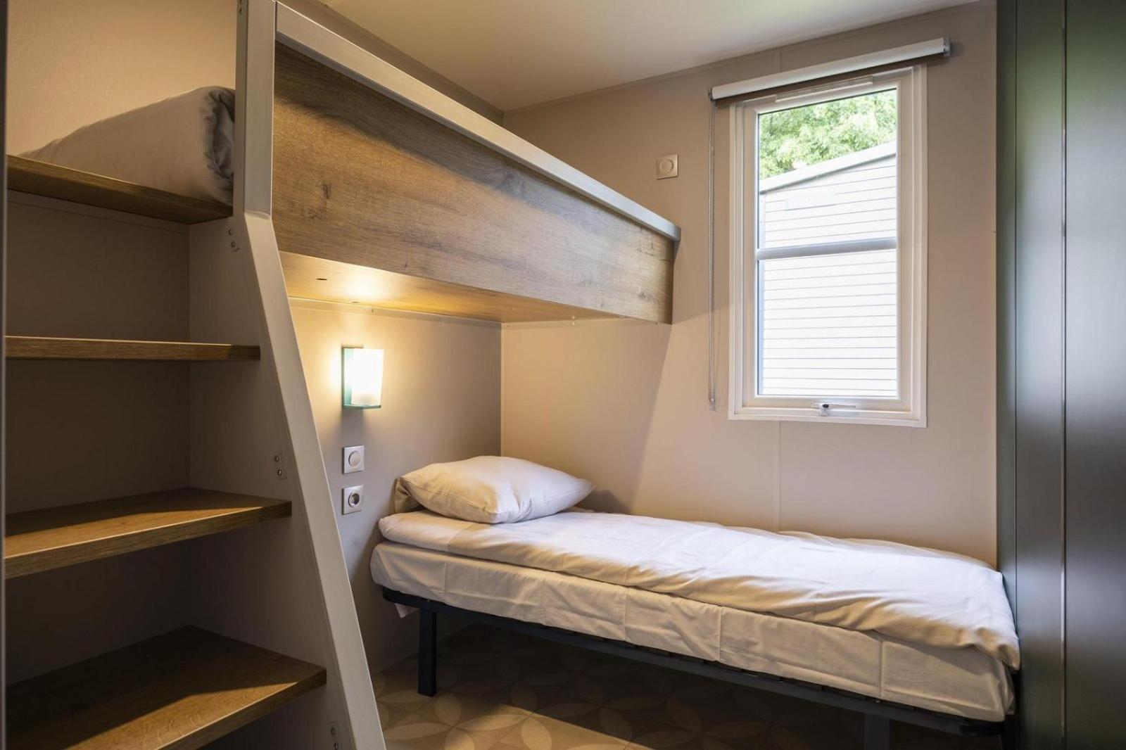 Hotel Ardenparks Petite Suisse Dochamps Esterno foto