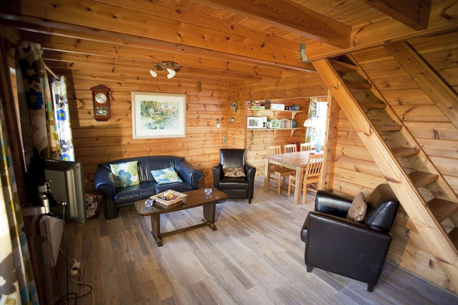 Hotel Ardenparks Petite Suisse Dochamps Esterno foto