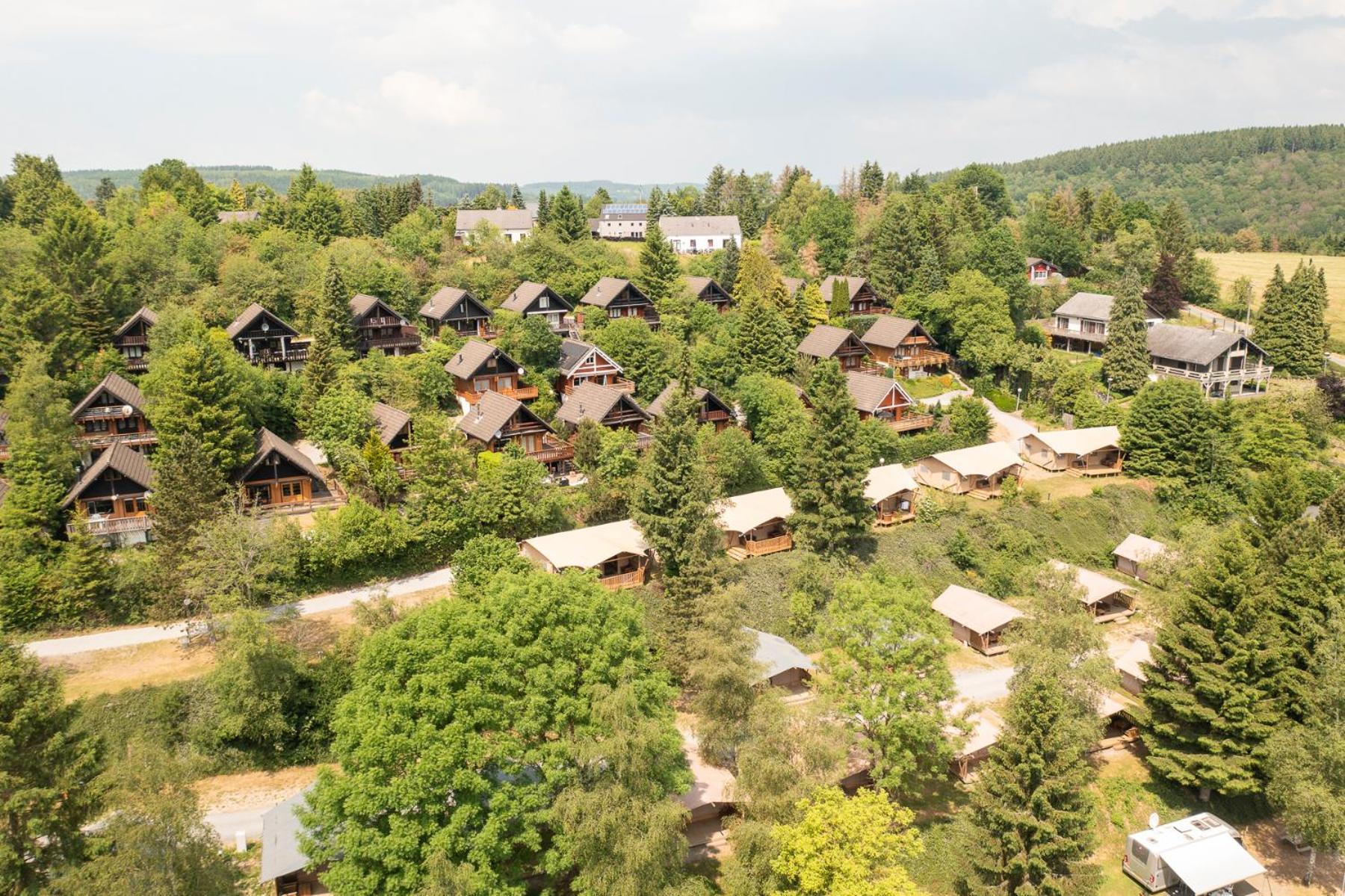 Hotel Ardenparks Petite Suisse Dochamps Esterno foto